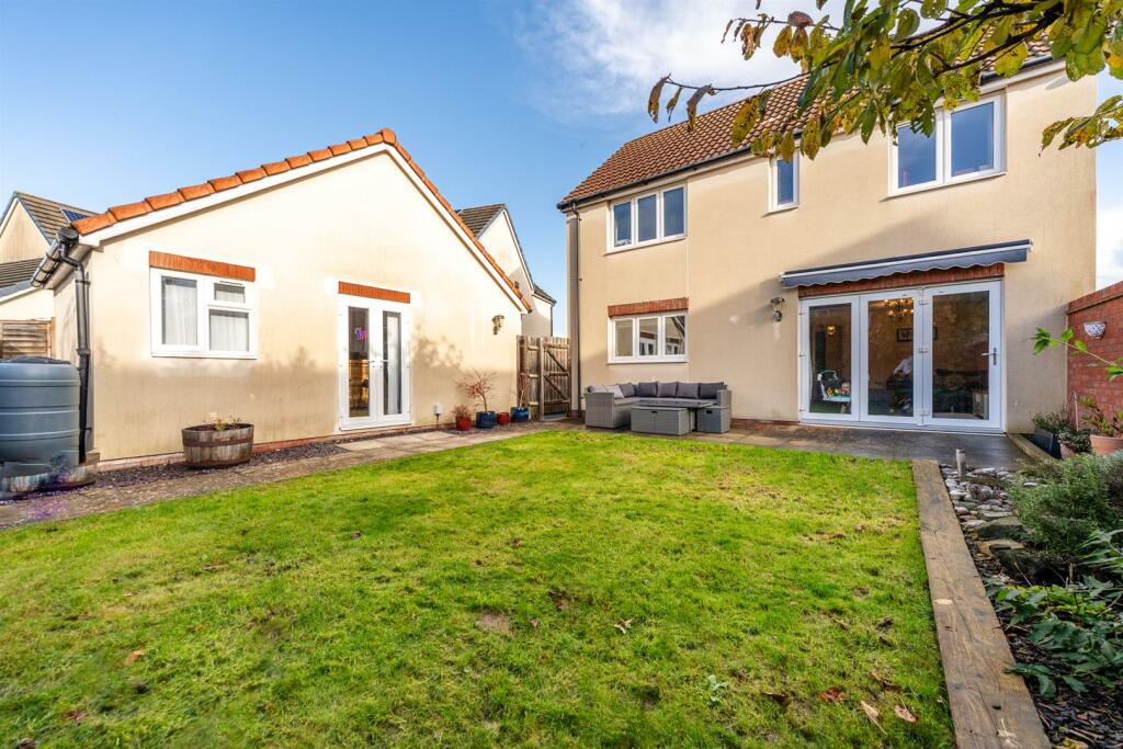 Additional image 21 of Mendip Road - Stunning Family Home!