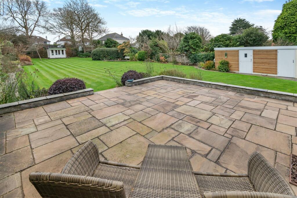 Additional image 32 of The Avenue, Clevedon