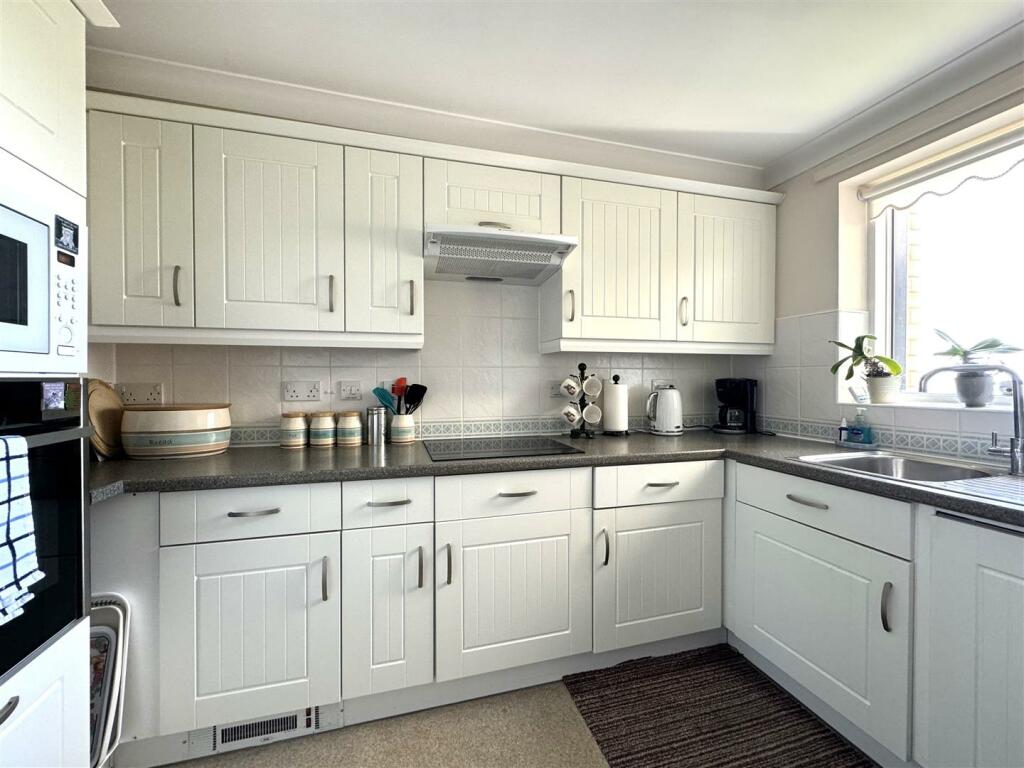 Additional image 10 of Beach Road, Weston-Super-Mare