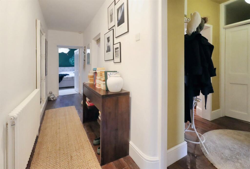 Additional image 12 of Elevated location with views across Clevedon