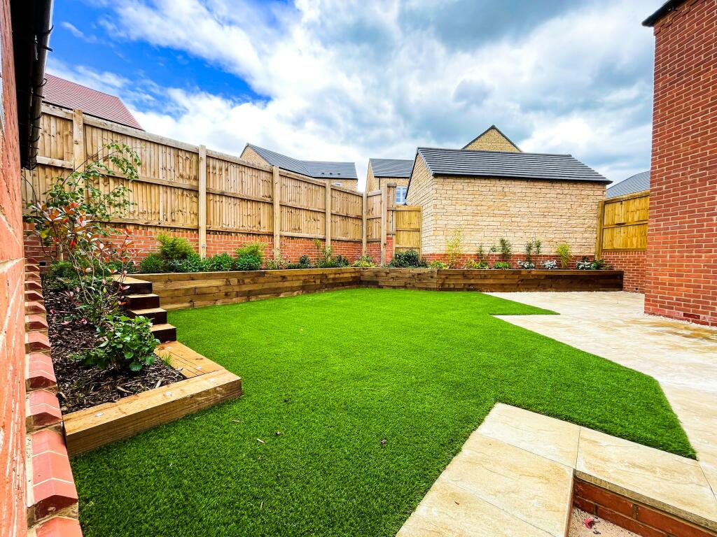 Additional image 5 of Whitechapel Road, 
Cleckheaton, 
West Yorkshire, 
BD19 6HS