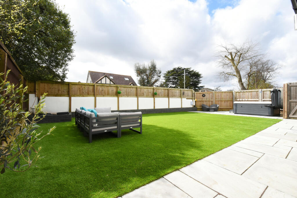 Additional image 21 of Southborough Road, Bromley