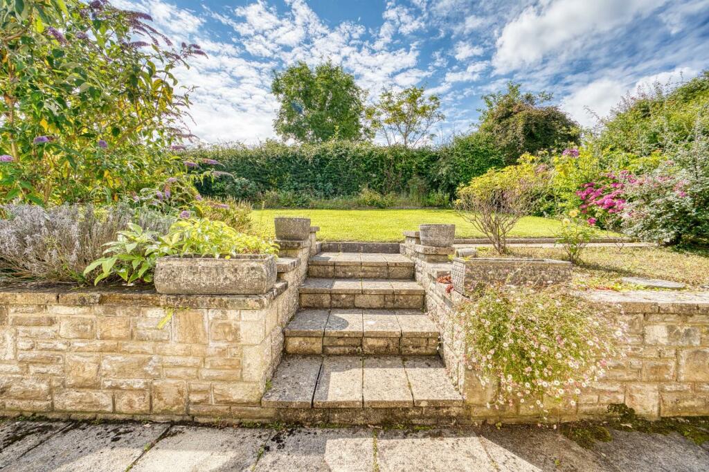 Additional image 6 of Delightful bungalow backing onto open countryside and woodland in the village of Sandford