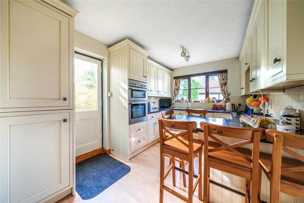 Additional image 18 of Holmbury Park, Bromley