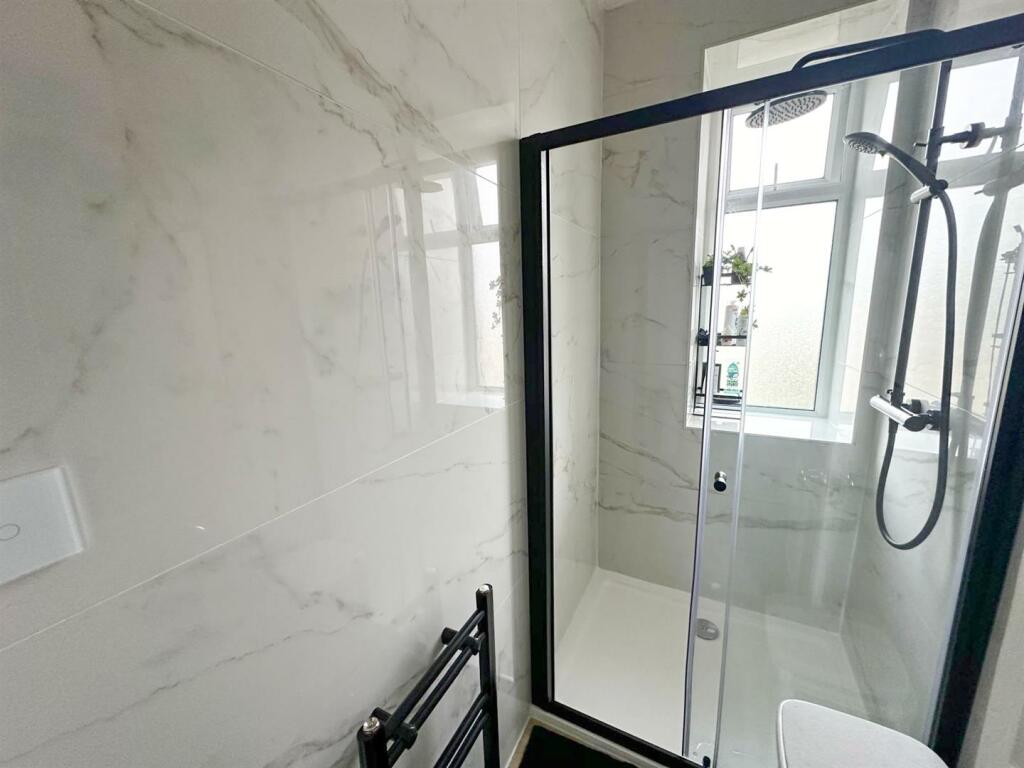 Additional image 28 of Acorn House, Pot Lane, Steeton,