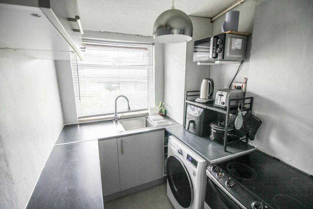 Additional image 4 of 3 Furze Close, Weston-super-Mare, Somerset, BS22 9SH