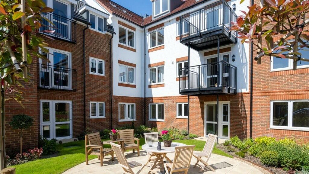 Additional image 8 of 2 Bed Apartment, Burlington Lodge, Swanley