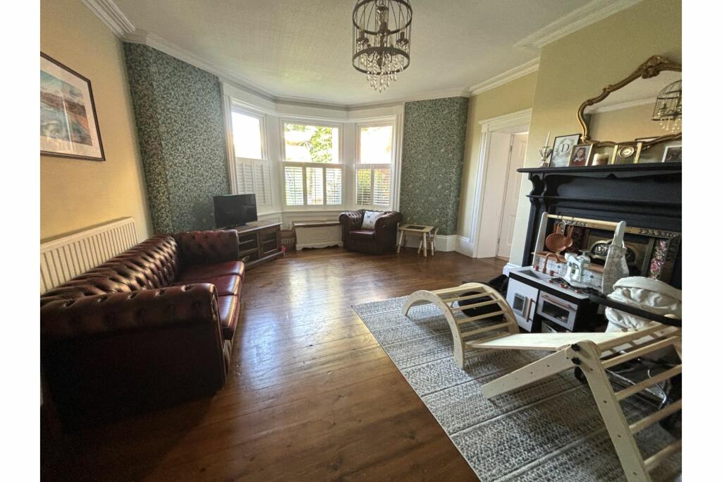 Additional image 8 of Dewsbury Road, Cleckheaton, BD19