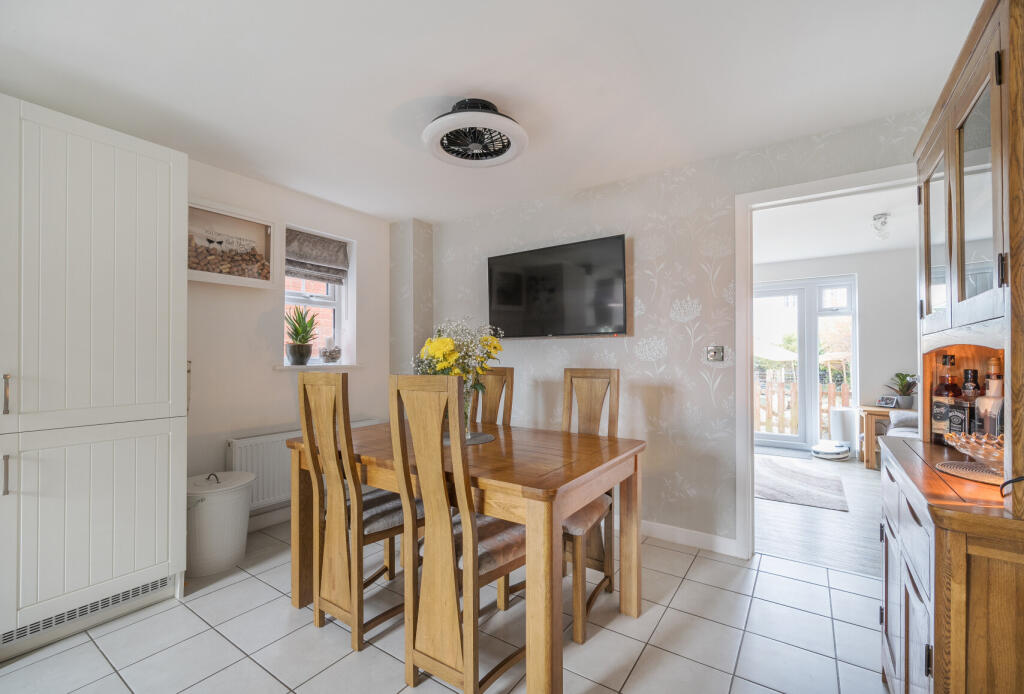 Additional image 7 of Farmers Walk, Thornbury, South Gloucestershire, BS35