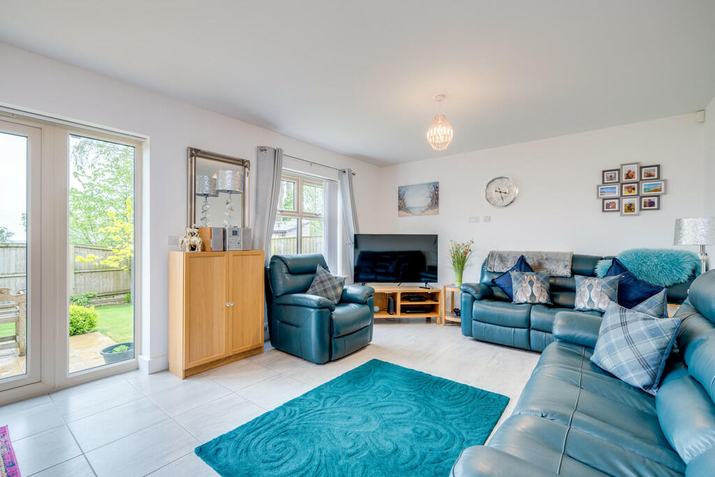 Additional image 4 of Moorside Court, Cleckheaton