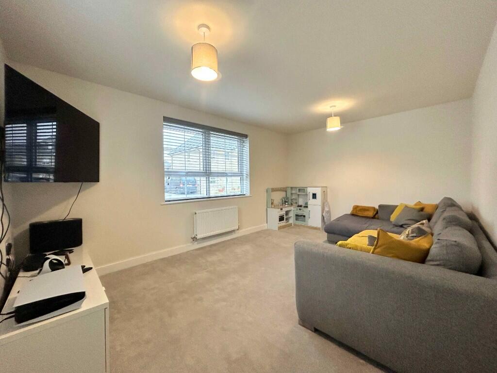 Additional image 4 of 1 Hebble Close, Clayton, BD14 6FN