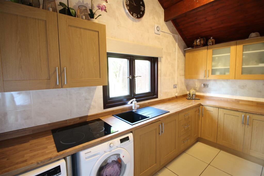 Additional image 15 of Park House Crescent, Low Moor, Bradford