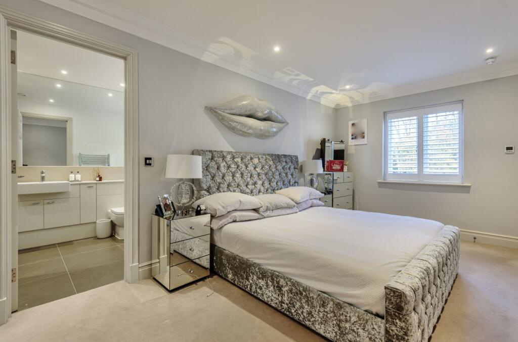 Additional image 16 of Willoughby Lane, Bromley, Kent