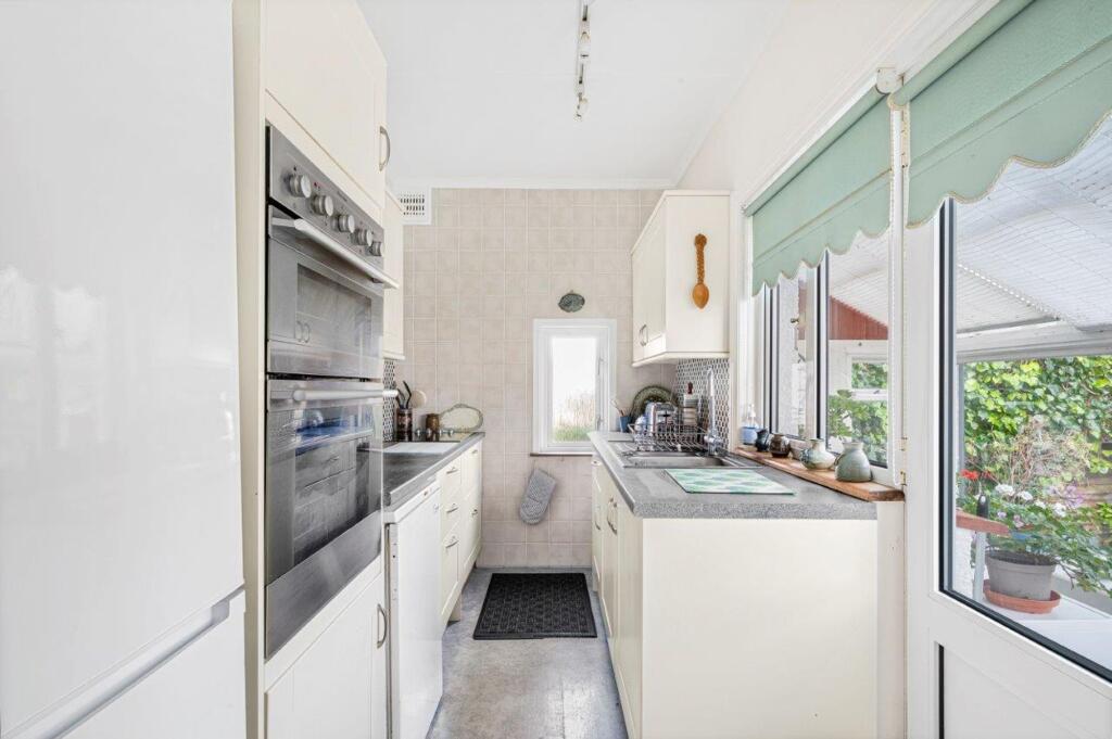 Additional image 28 of Second Avenue, Newhaven, BN9 9HR