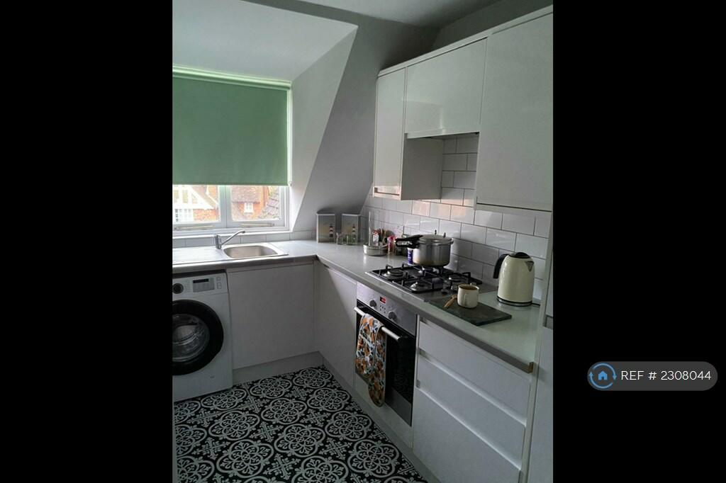 Additional image 12 of Oaklands Road, Bromley, BR1