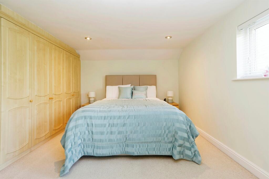 Additional image 9 of The Locks, Bingley