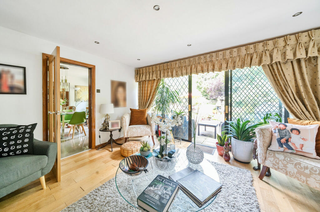 Additional image 2 of Leesons Hill, Chislehurst, Kent, BR7