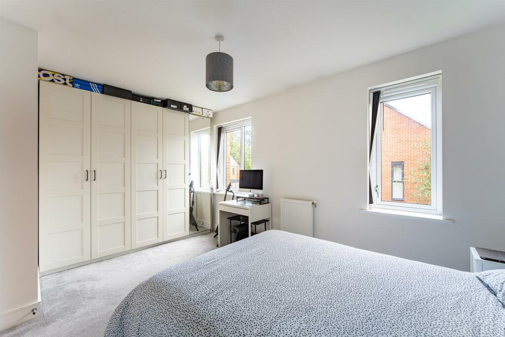 Additional image 10 of Hannah Drive, Locking - FANTASTIC FIRST HOME