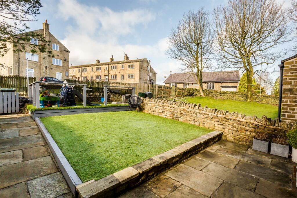 Additional image 25 of Wellfield Gardens, Queensbury