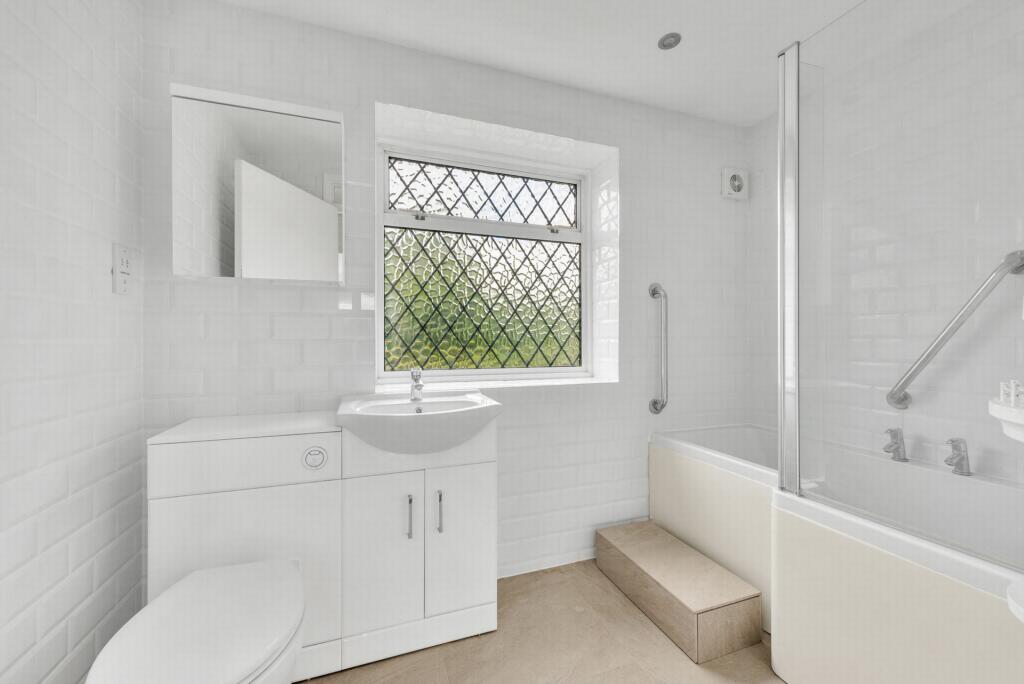 Additional image 8 of Quernmore Close, Bromley, BR1