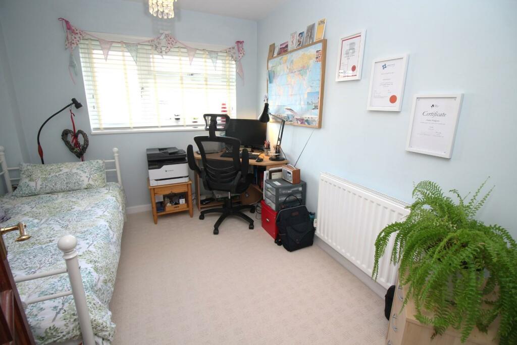 Additional image 10 of Dean Avenue, Thornbury