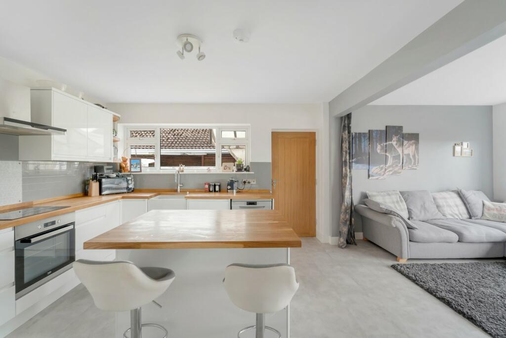 Additional image 4 of Beach Road, Kewstoke, Weston-Super-Mare, BS22