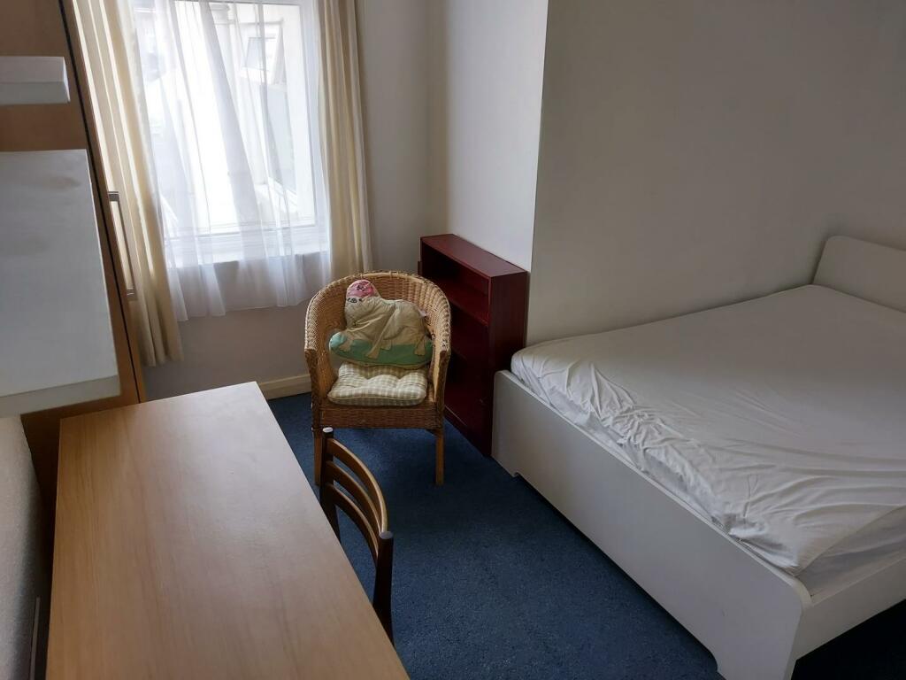 Additional image 15 of Victoria Park, Bristol