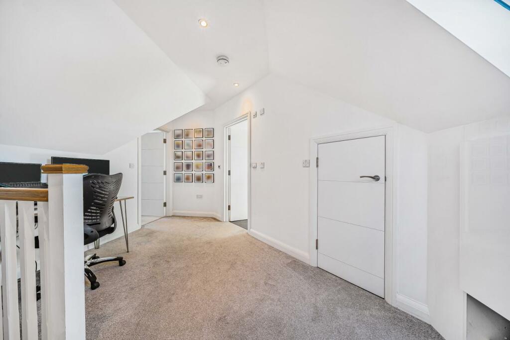 Additional image 7 of The Avenue, Beckenham