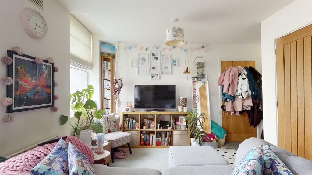 Additional image 9 of Hanham Road, Bristol