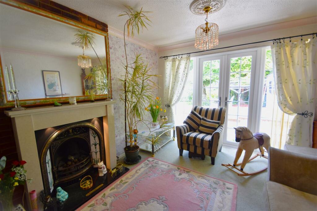 Additional image 7 of Bungalow In Quiet Cul De Sac With Great Views & No Chain