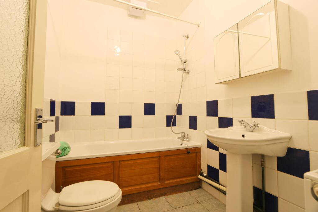Additional image 8 of Basement Flat,  Sydenham Road, Cotham, Bristol