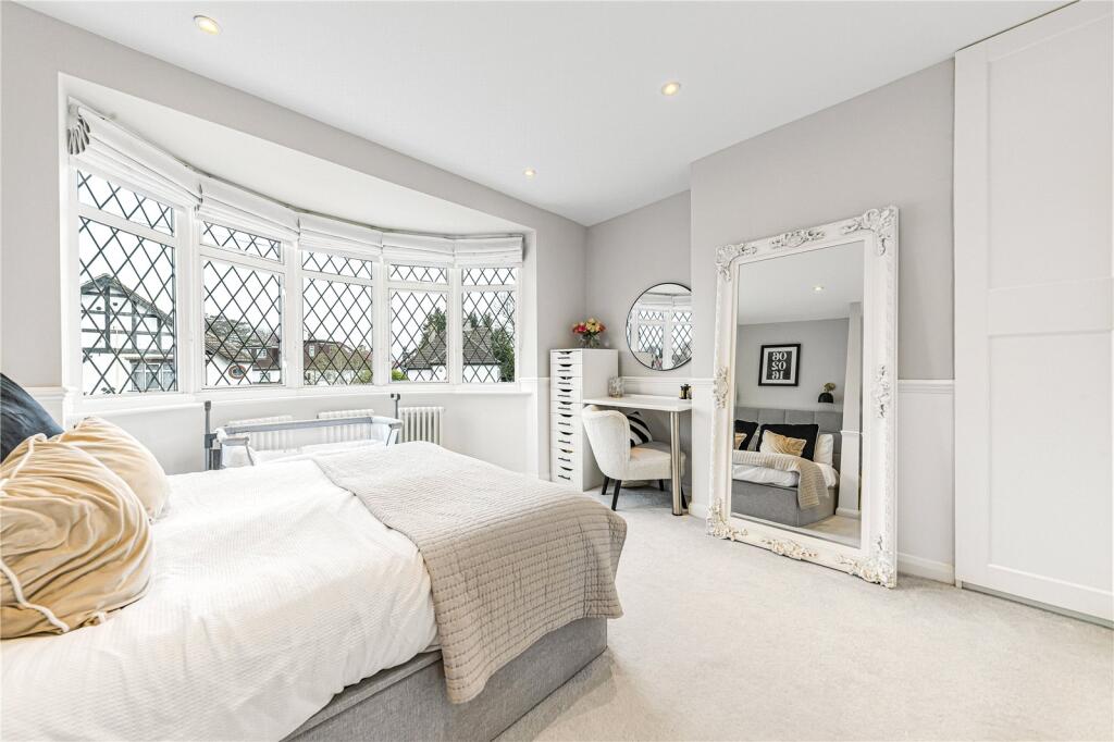 Additional image 11 of Hayes Wood Avenue, Bromley, BR2