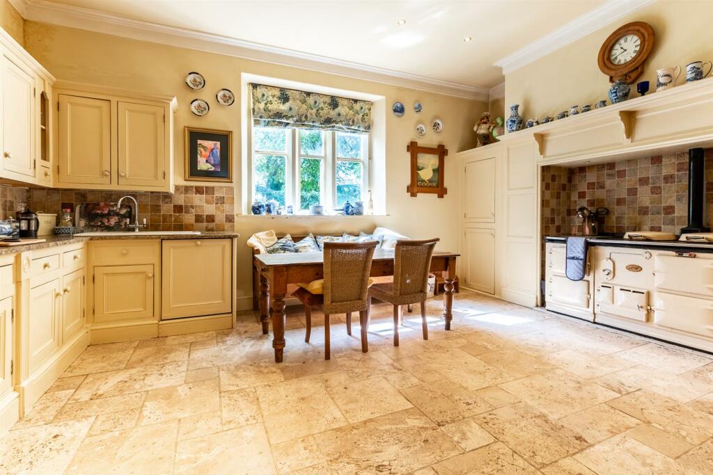 Additional image 9 of Edge of Keynsham, adjoining countryside