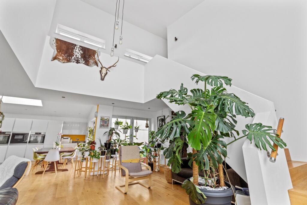 Additional image 20 of Timberyard Lane, Lewes, East Sussex, BN7 2AU