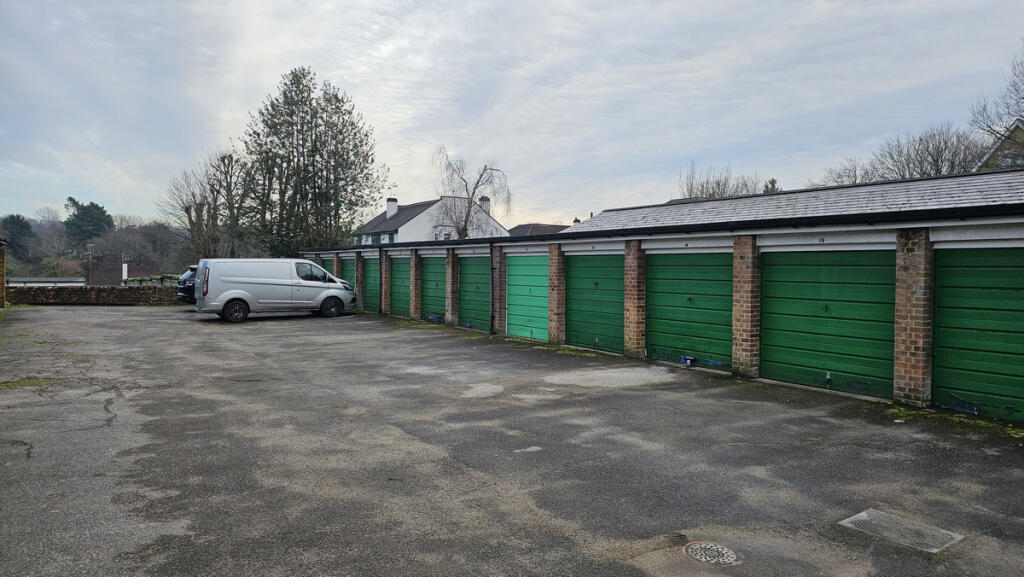 Additional image 10 of Foxgrove Road, Beckenham, BR3 5