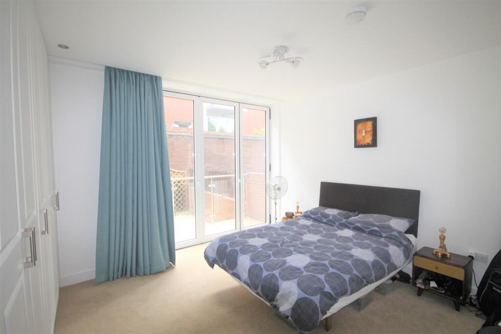 Additional image 7 of Knoll Rise, Orpington