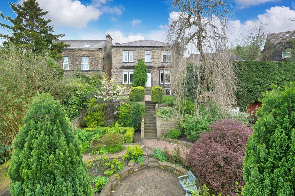 Cliffe Lane South, Baildon, Shipley, West Yorkshire, BD17
