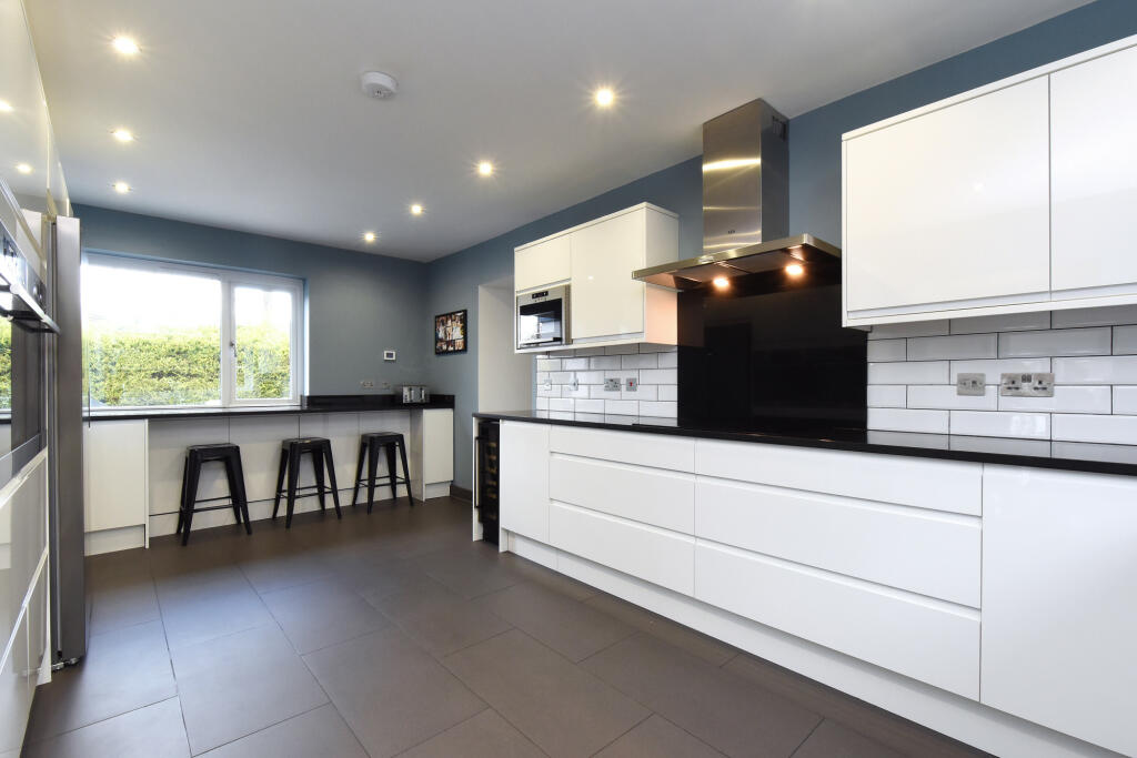 Additional image 8 of Southborough Road, Bromley