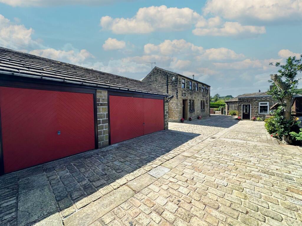 Additional image 41 of Bridge Street, Oakworth