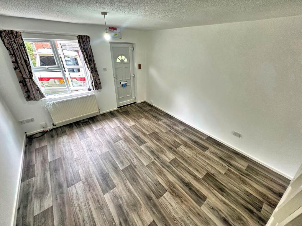 Additional image 5 of Armstrong Close, Thornbury, South Gloucestershire