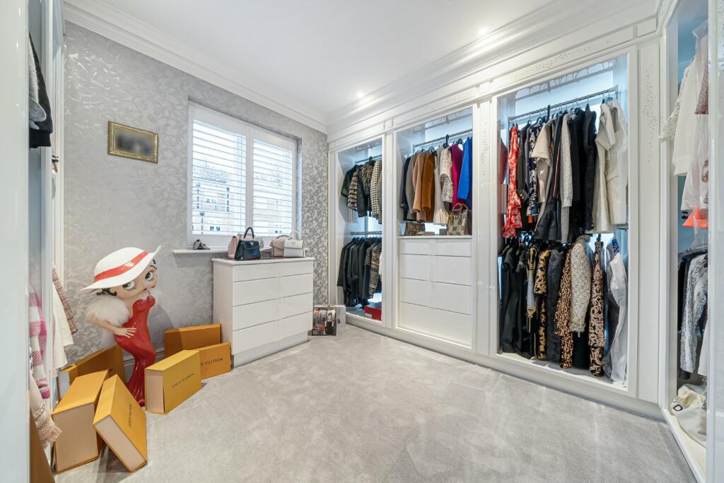 Additional image 14 of Willoughby Lane, Bromley, BR1