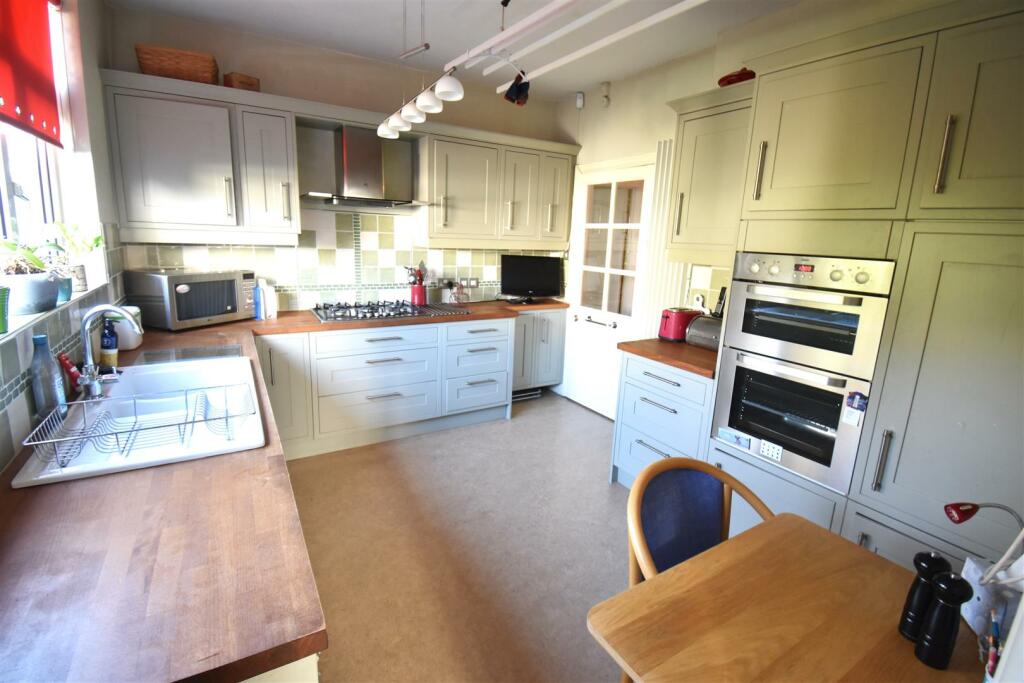 Additional image 6 of Walking Distance Of Elmlea Schools & Stoke Lane Shops In WOT