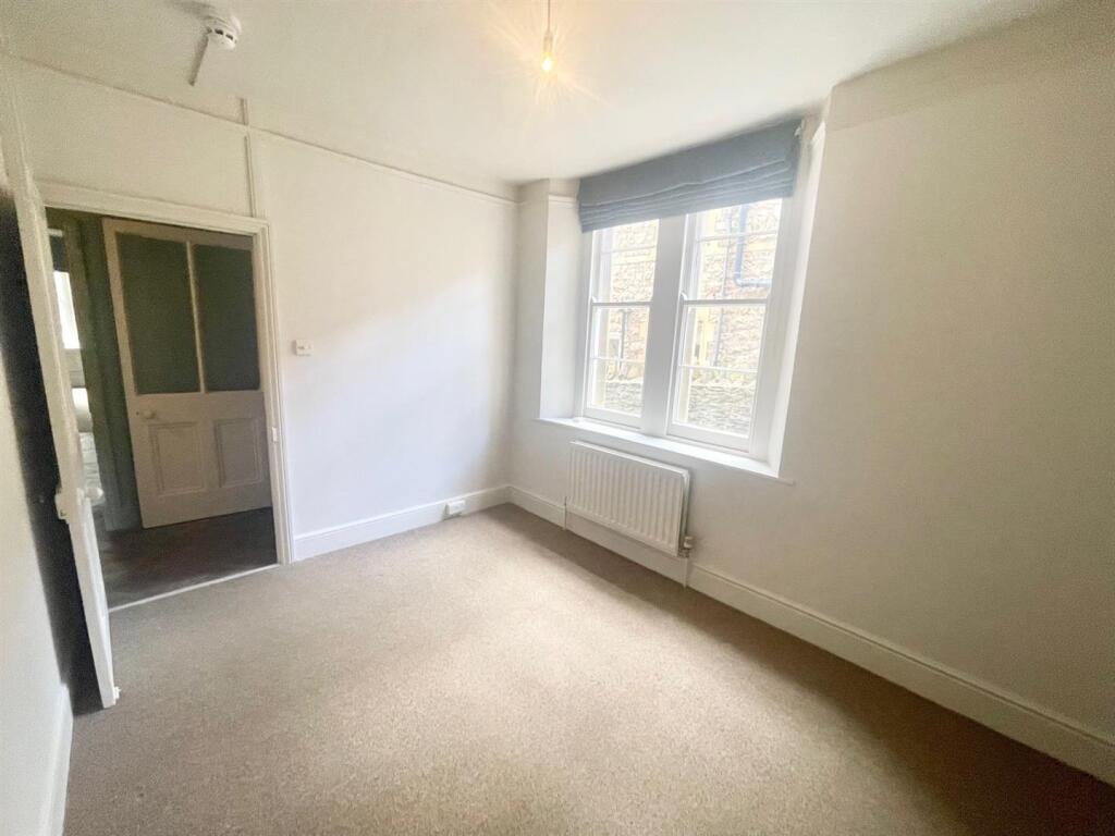 Additional image 10 of Flat 1 Pinehurst, 17 Bellevue Road, Clevedon