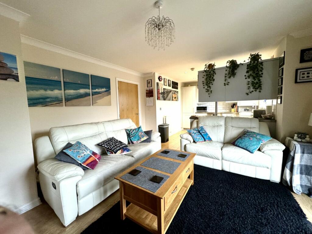 Additional image 4 of Fearnley Croft, Gomersal, BD19