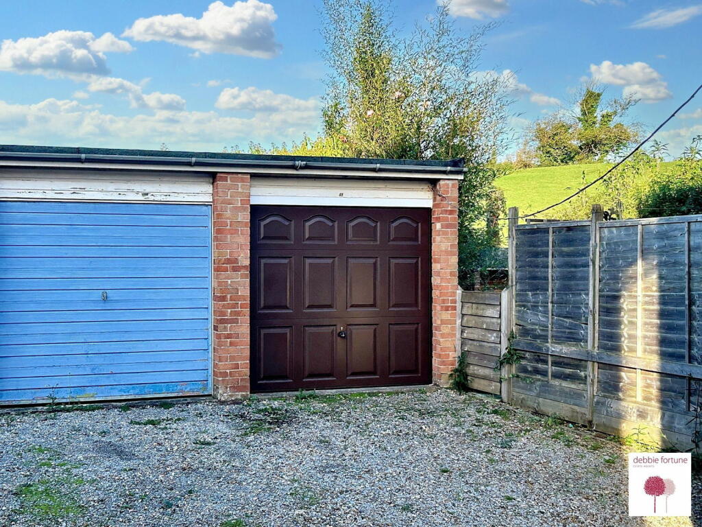 Additional image 9 of Manor Farm Crescent, Weston-super-Mare