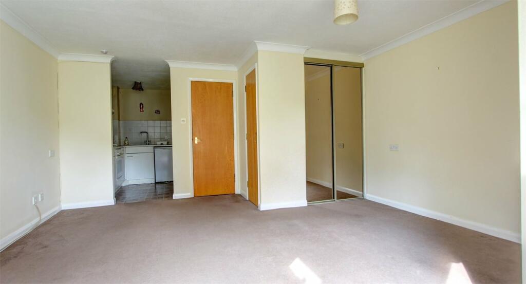 Additional image 7 of Homesdale Road, Bromley, BR2