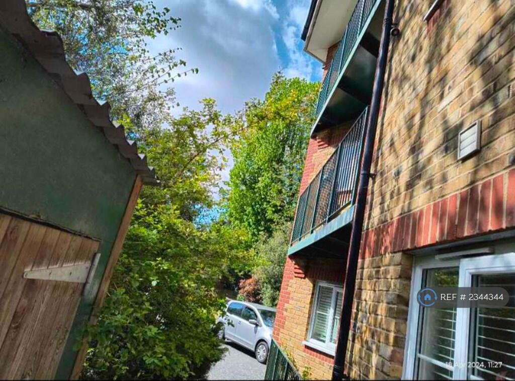 Additional image 12 of Albemarle Road, Beckenham, BR3