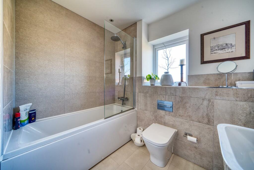 Additional image 17 of Beautifully presented family home in the popular Eaton Park development