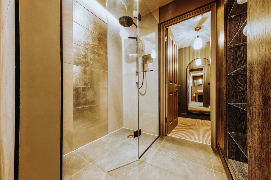 Additional image 6 of Basement Flat,  St. Pauls Road, Clifton, Bristol