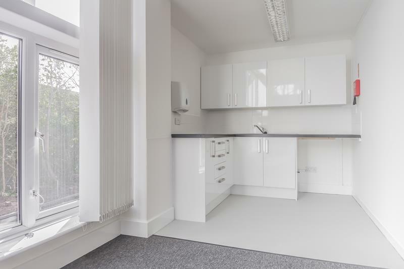 Additional image 14 of The Courtyard, Woodlands Lane, Almondsbury, Bristol, Bristol, BS32 4NQ